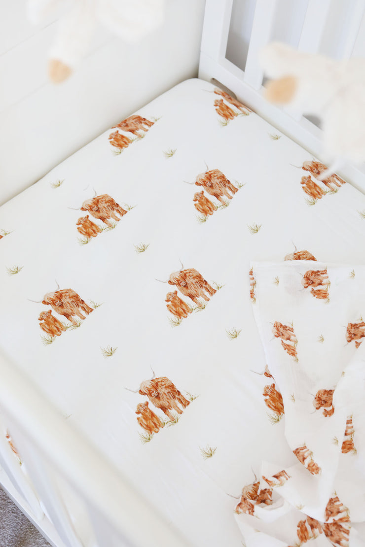 Highland cow cot bed sheet (organic cotton)